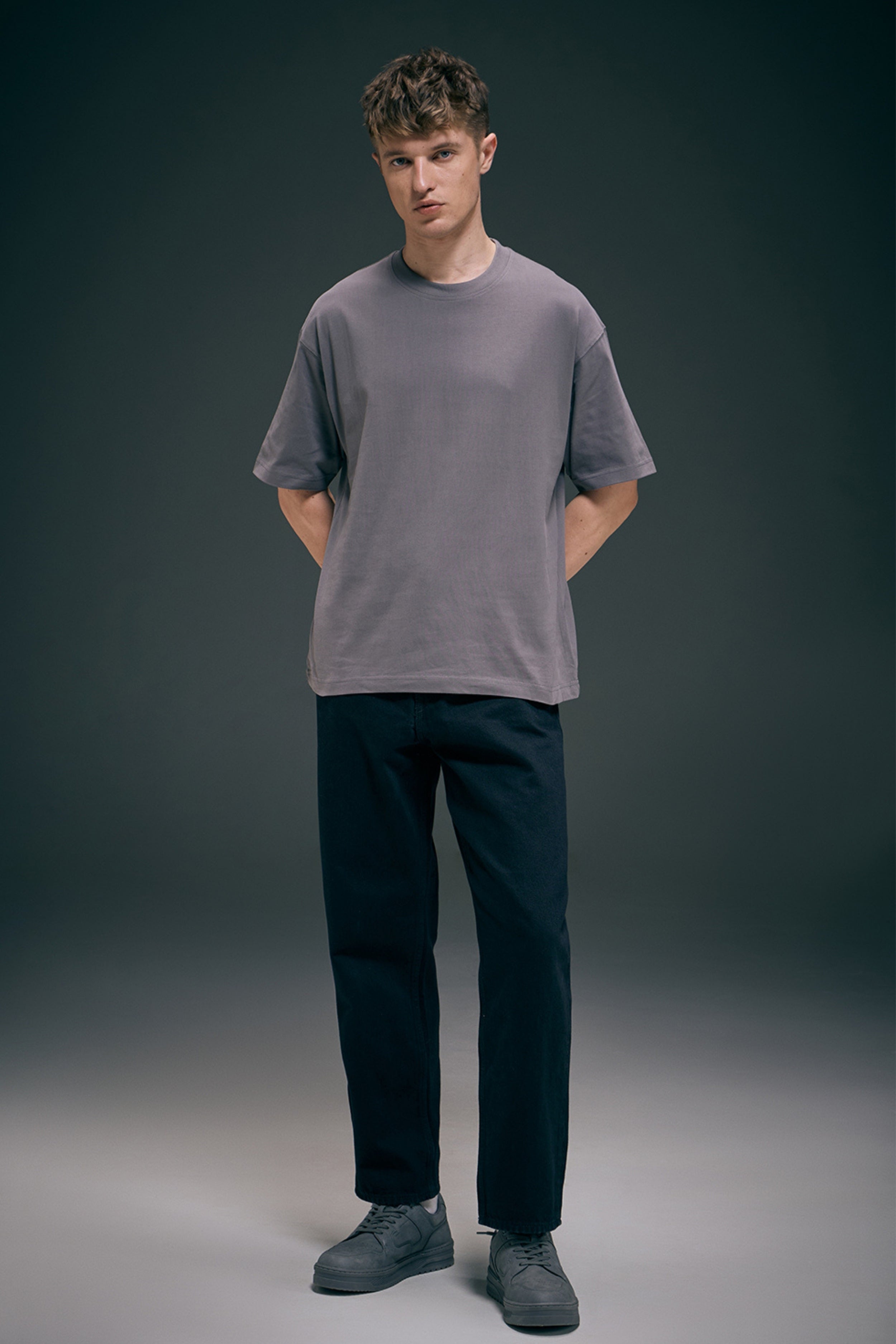 Night Shadow - Oversized drop shoulder