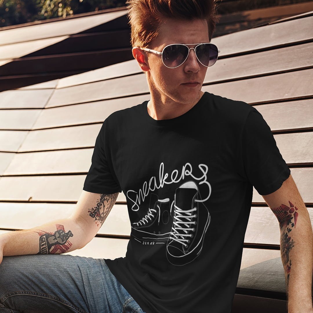 SNEAKERS- T-SHIRT