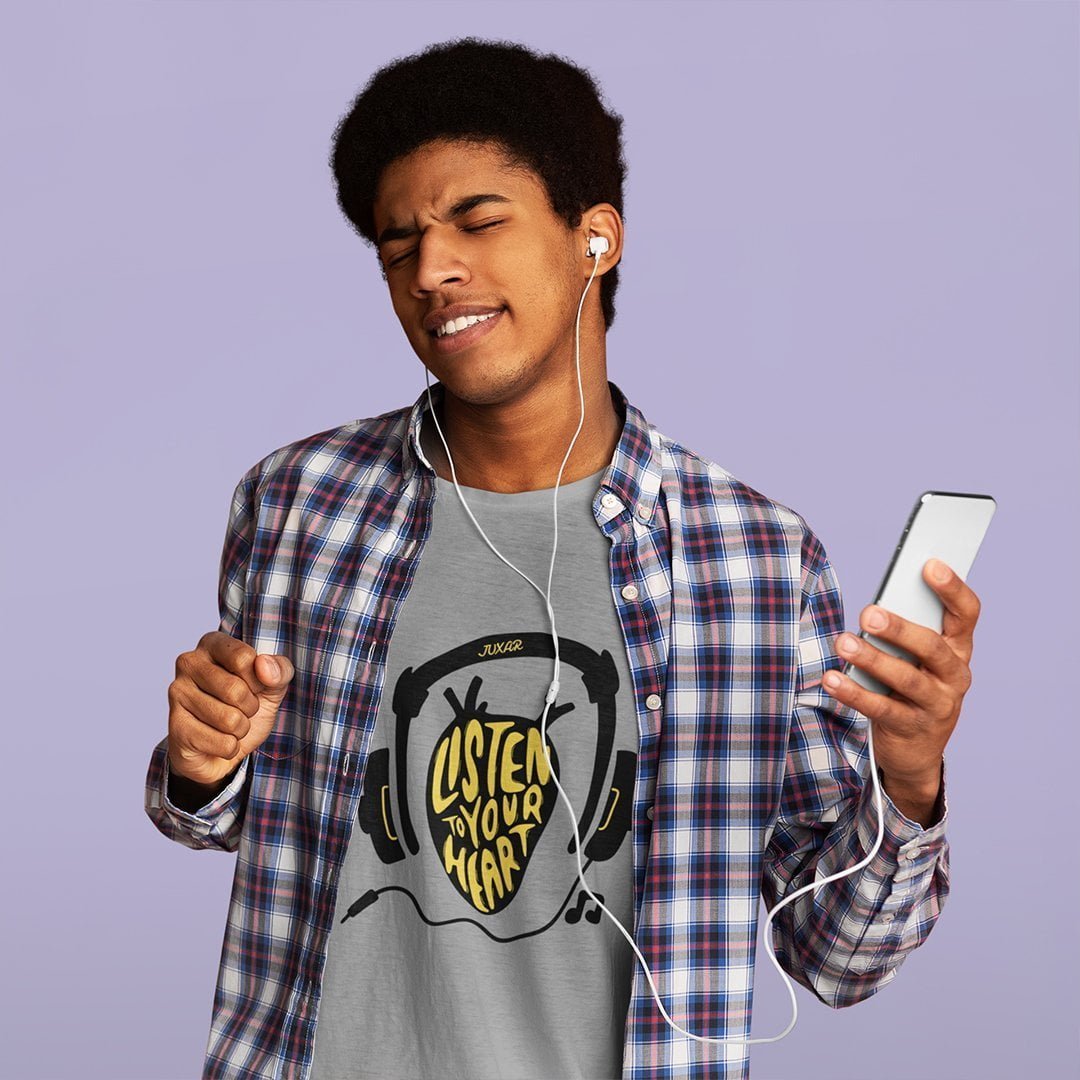LISTEN TO UR HEART T-SHIRT